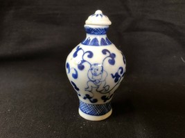 Ancien Chinois Bleu et Blanc Porcelaine Tabac Bouteille Avec Mark - £43.80 GBP