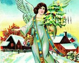 Vtg Cartolina 1909 Goffrato Natale Angel Holding Albero di Natale Neve S... - $10.20