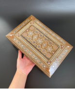 Large 11⅛&quot; Antique Mosaic Mother of Pearl &amp; Bone Inlays Wood Marquetry Box - £138.36 GBP