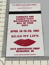 Matchbook Cover   Read My Lips  Milwaukee, WI  gmg  Unstruck - £9.25 GBP