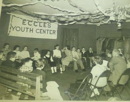 Vintage B&amp;W Photograph ECCLES Youth Center 8x10 Black White Group Children Kids - £19.57 GBP