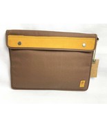 Timberland Natick Brown/Wheat Unisex Laptop Sleeve J0809-931 - $206.55 MXN