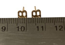 14K Yellow Gold Initial B Stud Earrings Tiny Letter Posts 0.29g image 3