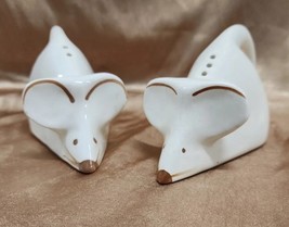 Vintage MCM 1960s Doranne of California Ceramic Mice Salt N Pepper Set Rare - $931.05 MXN
