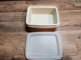 Vintage Tupperware Container Beige With Lid - Sandwiches, Cold Cuts, Salad - £10.22 GBP