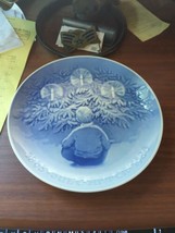 Bing & Grondahl 9" Christmas Plate - 1980 "Happiness Over The Yule Tree" - $11.88