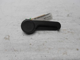 2006-2010 Front Right Passanger Side Seat Recliner Handle - $19.99