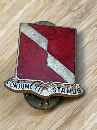 Primary image for Vintage US Army 27th Field Artillery Lapel Pin Pinback Military Militaria KG JD