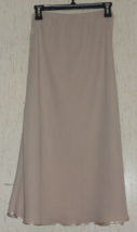 EXCELLENT WOMENS FARR WEST BEIGE HALF SLIP   SIZE M  MADE IN USA - €24,33 EUR