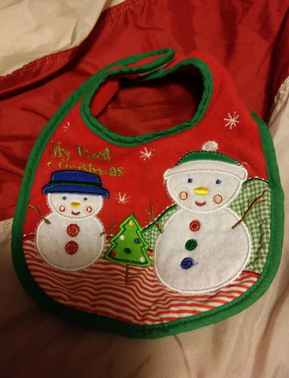 000 Nursery Rhyme My First Christmas Baby Bib Child Winter Snowmen Family - $4.99