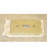 Leviton 86001 -1-Gang Toggle Switch Wallplate, Standard Size, Ivory- Set... - $68.49 MXN