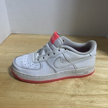Nike Air Force 1 Low &#39;07, White / Pink  Size 4Y # A02298-101 - $410.74 MXN