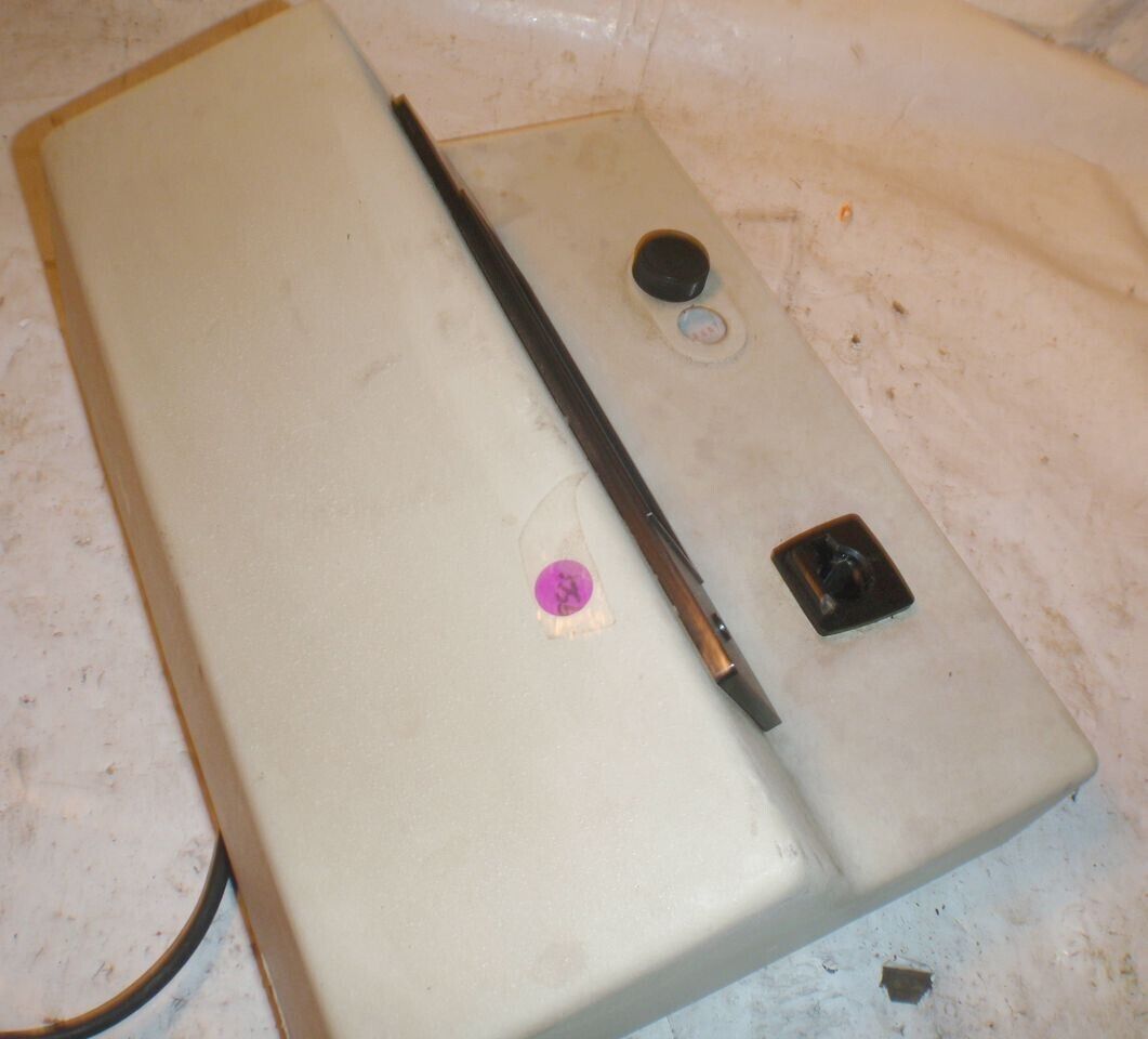 Milton Roy Spectronic 20 Spectrophotometer - $60.99