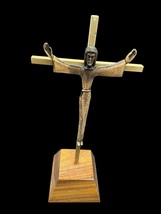 MCM Crucifix Brass Wood Base Jesus Christian Statue 8&quot; Gold Tone Decor - $447.35 MXN