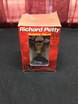 2002 - Richard Petty Mini Bobble Head - Pop Secret 43 (DCA14) - £3.93 GBP