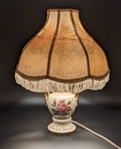 VTG Porcelain Lamp Floral Rose &amp; Gold Edge With Oyster Colored Fringed L... - £36.05 GBP