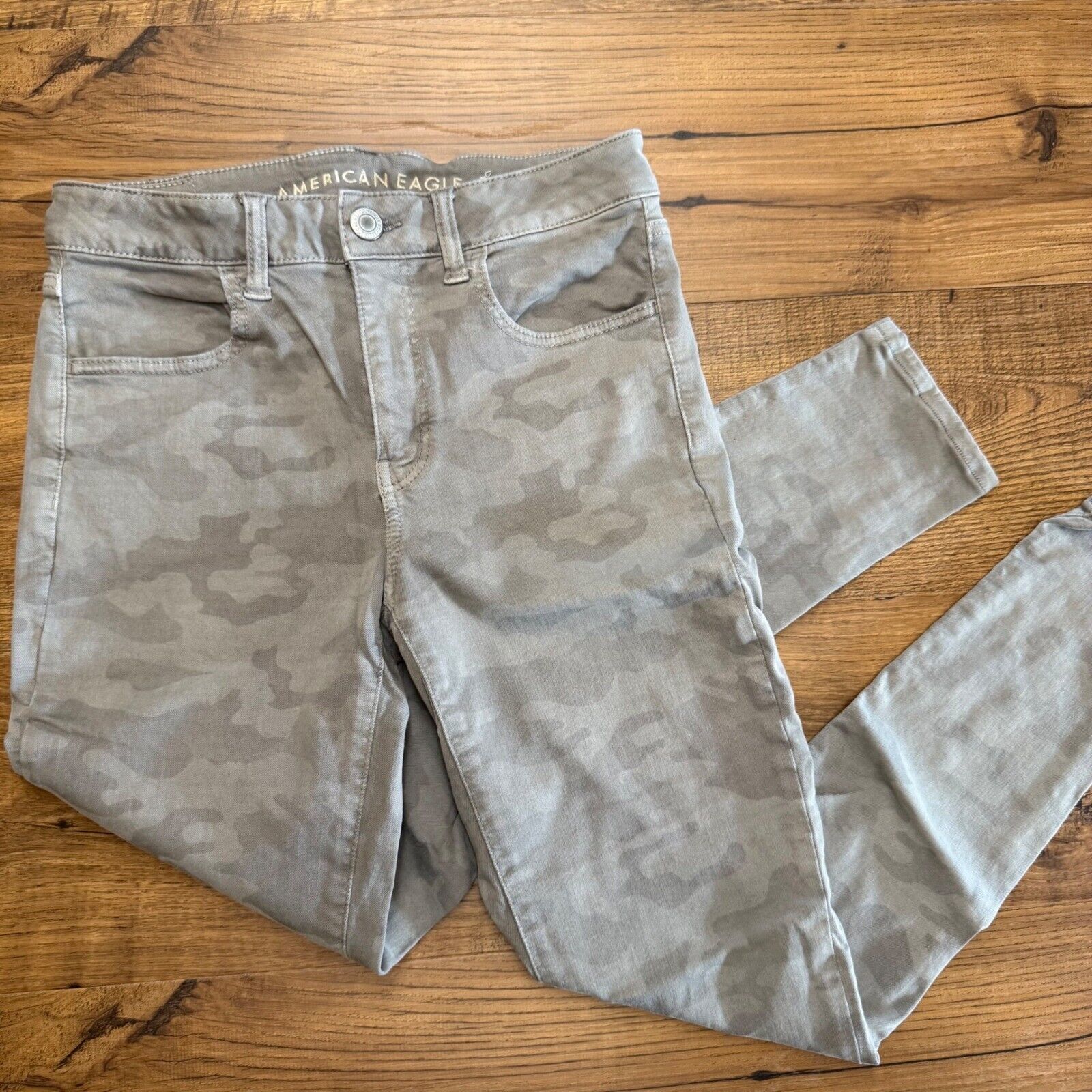 American Eagle  Womens 8 Denim Green Camouflage Skinny Jegging Camo Pant... - $18.48