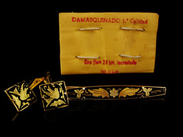 Love bird cufflinks / Wedding Dove Tieclip set / Elegant Victorian Damascene / 2 - £121.25 GBP