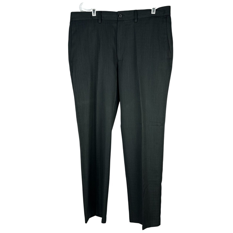 Haggar Mens Classic Fit Black Dress Pants 36X30 - $19.32