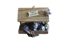 Bradford Editions Cat&#39;s Meow Ornament Two&#39;s Company Bird House Cat 1996 ... - $159.37 MXN