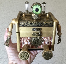 Sitting Robot Steampunk Techno-Cube Wooden Trinket Box - Gold/Brass - £36.16 GBP