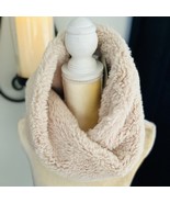 LA FIORENTINA Faux Fur Shaggy Infinity Scarf, Beige, LUXURIOUS, NWT - $80.69 CAD