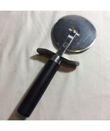 Pampered Chef Pizza Cutter Black Handle Retired Item - $205.47 MXN