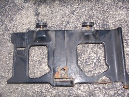 1992 FLEETWOOD FWD RIGHT HEADLIGHT HEADER SUPPORT BRACKET DEVILLE OEM 19... - $92.56