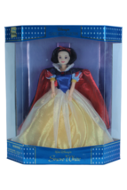 Disney Exclusive Classic Doll Collection Snow White #88002 w/Doll Stand &amp; Brush - £14.10 GBP