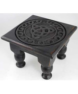 Celtic Triquetra 6&quot; Wooden Small Round Rustic Altar Table! - €23,74 EUR