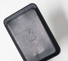 Apple iPhone Leather Wallet with MagSafe MM0Y3ZM/A - Midnight image 3