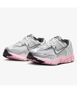 Nike Wmns Zoom Vomero 5 Photon Dust/Metallic Silver-Pink Foam HF1877-001 - $255.36 CAD