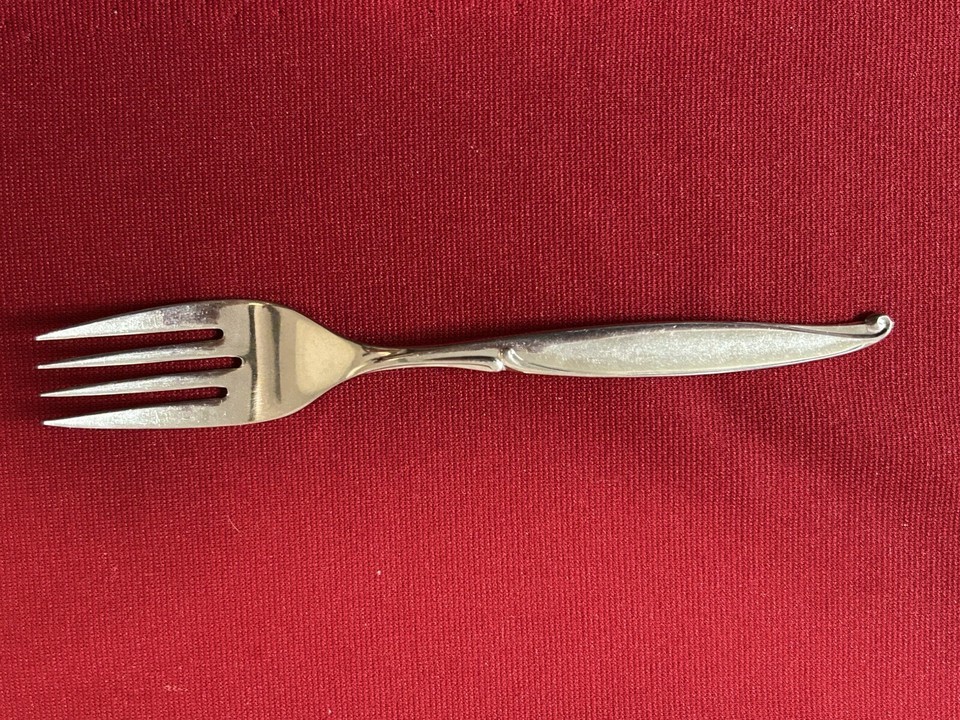 Oneida Driftwood Salad Fork Stainless Glossy 1992 - $9.49