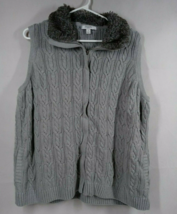 Liz Claiborne Women&#39;s Gray Cable Knit Sweater Vest With Faux Fur Collar Size 1X - £15.53 GBP
