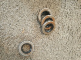 OEM NOS GM GMC LOT of 5 AC Delco Washer Collar Seal # 1988554 - $22.06 CAD
