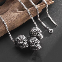 Men&#39;s Three Skull Skeletons Pendant Necklace Punk Retro Biker Jewelry Chain 24&quot; - £13.52 GBP
