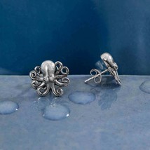 Sterling Silver Baby Octopus Post Earrings 13x14mm - €17,77 EUR
