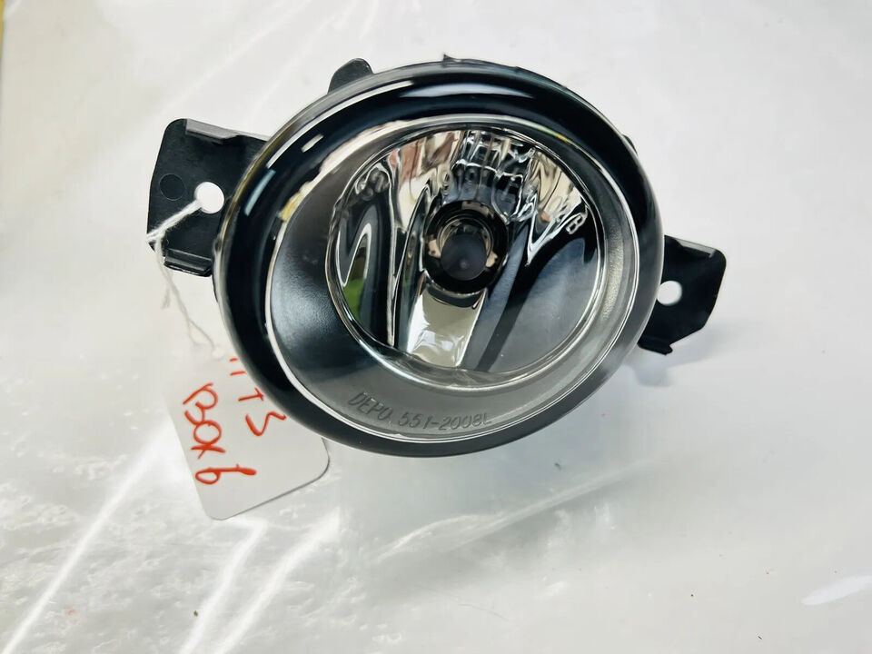 261558990A 551200LAQ NISSAN ROGUE SENTRA G37 M35 M45 LEFT DEPO FOG LIGHT - $45.00