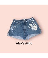 FOREVER 21 WOMENS PREMIUM SHORTS SIZE 31 PRE OWNED - $27.08 CAD