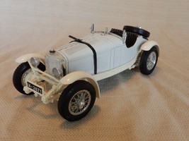 Vintage 1931 White Mercedes Benz Model Car by Burago Made in Italy 1:18 - £27.97 GBP