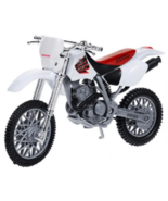 Honda XR400R White/ Red Motorcycle Model, Motormax Scale 1:18 - $765.38 MXN