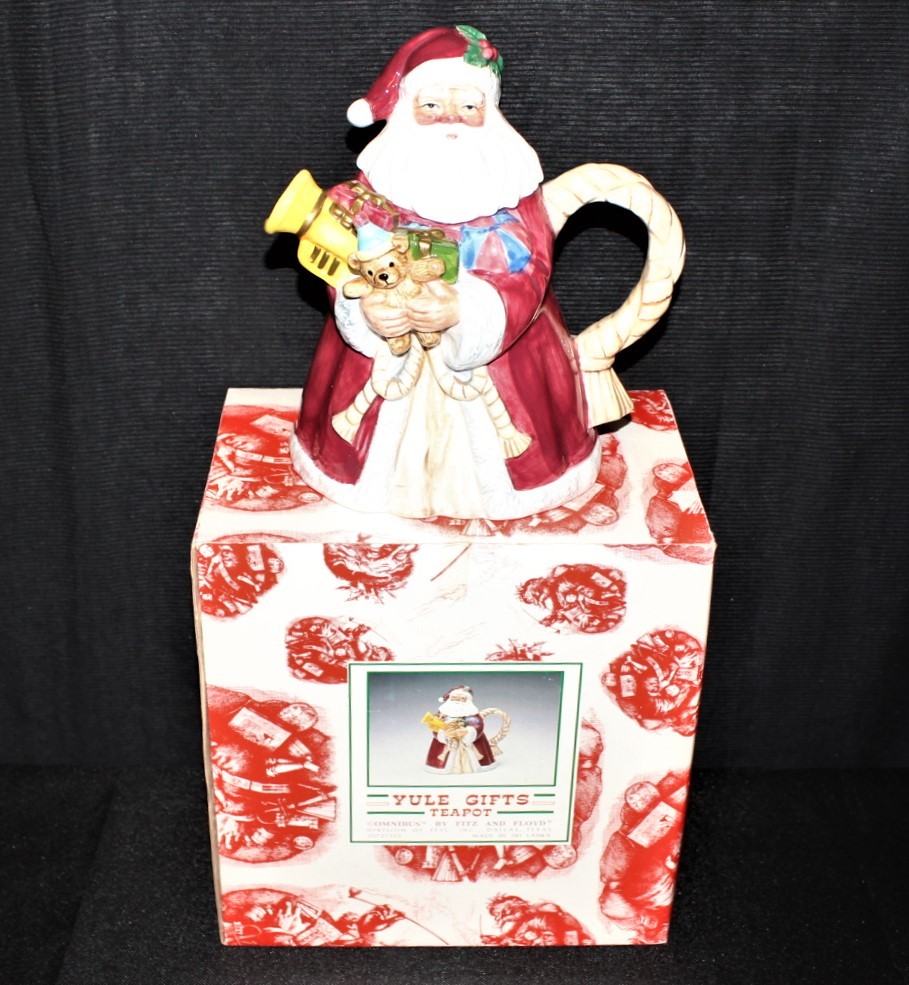 Fitz & Floyd Omnibus Christmas Holiday 22 Oz. Santa Teapot in Original Box - $35.00