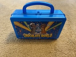 Hersheys Chocolate World Theme Parks Blue Whirley plastic lunch box container - £13.23 GBP