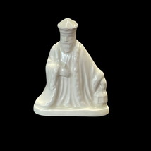 Vintage Ceramic Glazed Wiseman Kneeling Figurine Nativity Set Replacement Piece - £12.94 GBP