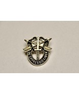 De Oppresso Liber Lapel Pin US Army Special Forces Group SFG Green Beret SF - $182.14 MXN