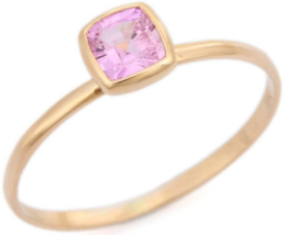 18K Gold Cushion Cut Pink Sapphire Ring - £211.08 GBP