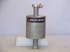 MDC KTX-100-2 Vacuum CoaxialTrap 4"Body NW40 430052 Used - $65.96