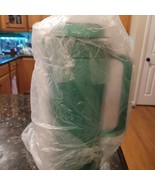 Tupperware Vintage 2003b Acrylic 2 Liter Holiday Ent Green Sheer Pitcher... - $850.83 MXN