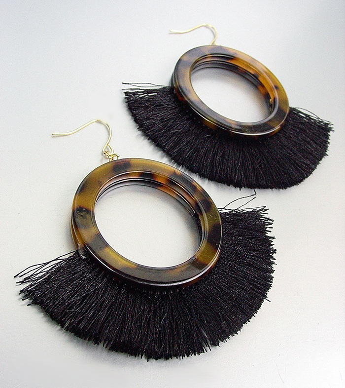 GORGEOUS Brown Black Tortoise Shell Resin Ring Silky Cords Tassel Earrings - $18.99