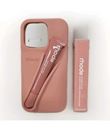 Rhode Phone Lip Case And Tint In Toast  iPhone 16 Pro New By Hailey Beiber  - $437.57 MXN